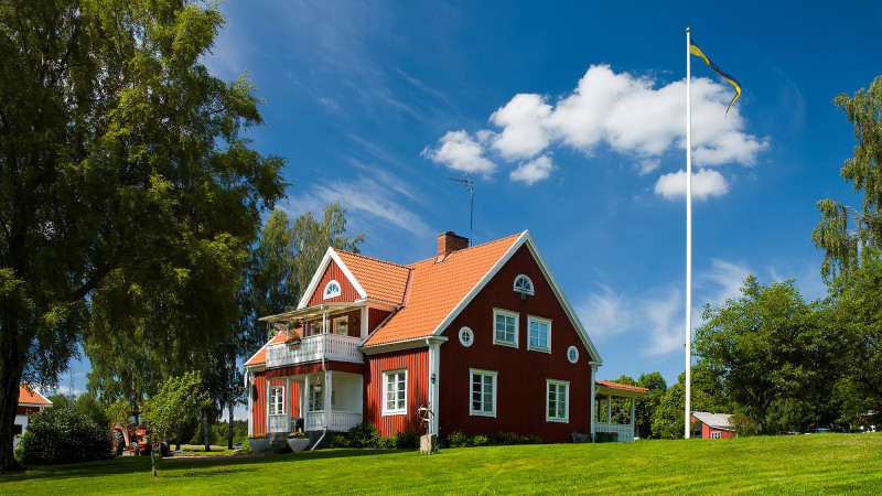 Inför sommaren delar Sjölunds Värme och Själevads El med sig av sina bästa tips för att hålla koll på både vatten och el i hus och fritidsboende.